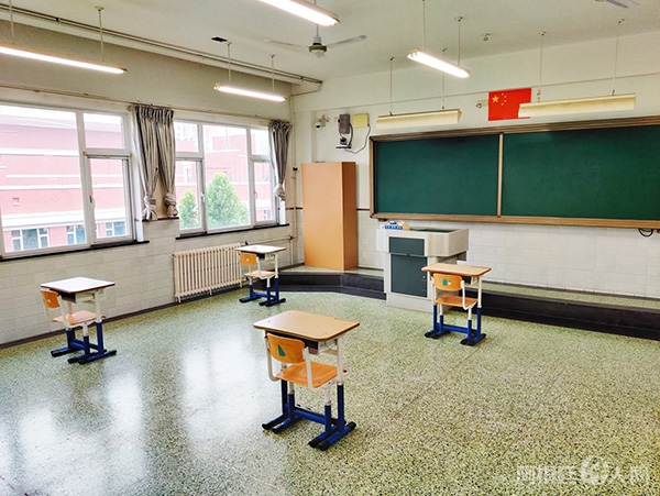 记者探访：北京高考考点防疫物资已就位 备用考场最多坐9人
