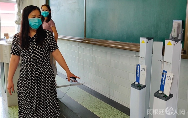 记者探访：北京高考考点防疫物资已就位 备用考场最多坐9人