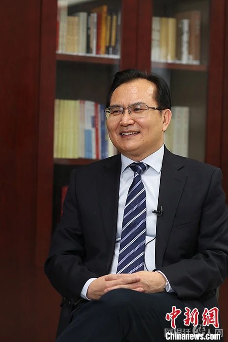 国家统计局副局长盛来运接受<a target='_blank' href='http://www.chinanews.com/'>中新社</a>“中国焦点面对面”专访。<a target='_blank' href='http://www.chinanews.com/'>中新社</a>记者 蒋启明 摄
国家统计局副局长盛来运接受<a target='_blank' href='http://www.chinanews.com/'>中新社</a>“中国焦点面对面”专访。<a target='_blank' href='http://www.chinanews.com/'>中新社</a>记者 蒋启明 摄