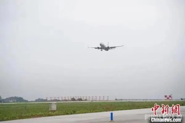 资料图:航班起飞 资料图:航班起飞