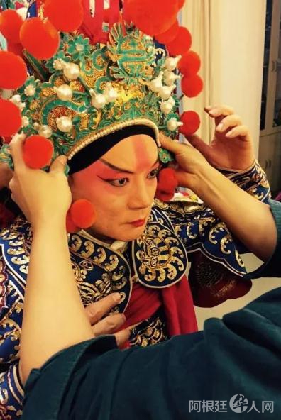 图为吕锁森戏装照。受访者供图 