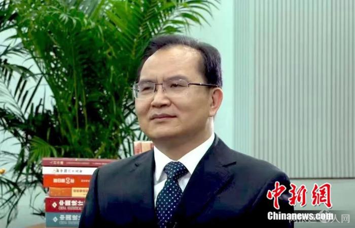 中新社“中国焦点面对面”对话国家统计局副局长盛来运。迟瀚宇 摄
中新社“中国焦点面对面”对话国家统计局副局长盛来运。迟瀚宇 摄