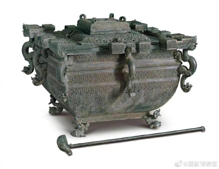 青铜冰鉴。图片来源：国家博物馆微博