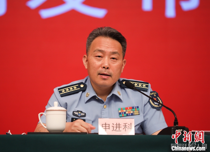 图为申进科大校发言。 中新社记者 赵隽 摄