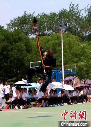 西马在练习武术。(资料图) 受访者供图