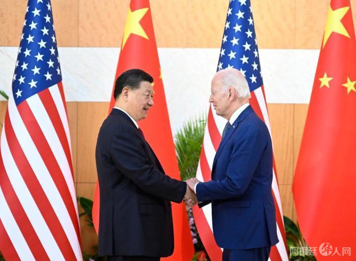 当地时间11月14日下午，国家主席习近平在印尼巴厘岛同美国总统拜登举行会晤。来源：新华社