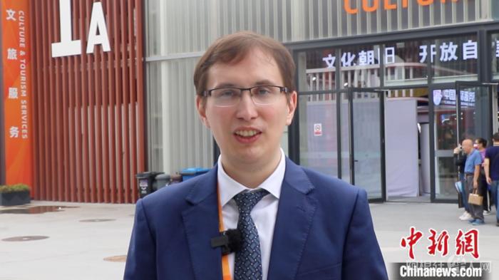 乌拉圭驻华使馆一等秘书、文化处官员贡萨洛·卡斯蒂略 乌拉圭驻华使馆一等秘书、文化处官员贡萨洛·卡斯蒂略