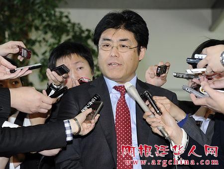 安倍慰问在韩被扣日本记者 韩否认牵涉两国关系