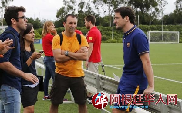 巴萨名宿:梅西是当代贝利 阿根廷不该批评他