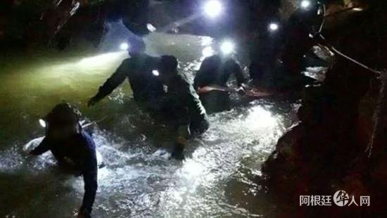 1530615783765035.jpg 938a3738056f5c995121a3110faee40b.jpg