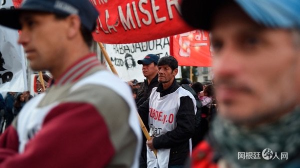 1538458453118570.jpg 33.jpg