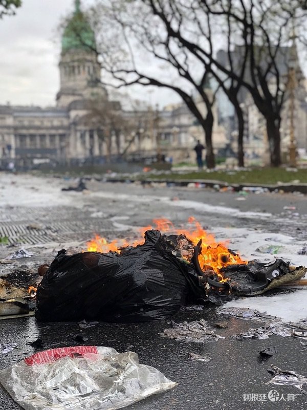 1540530935820383.jpg 21.jpg