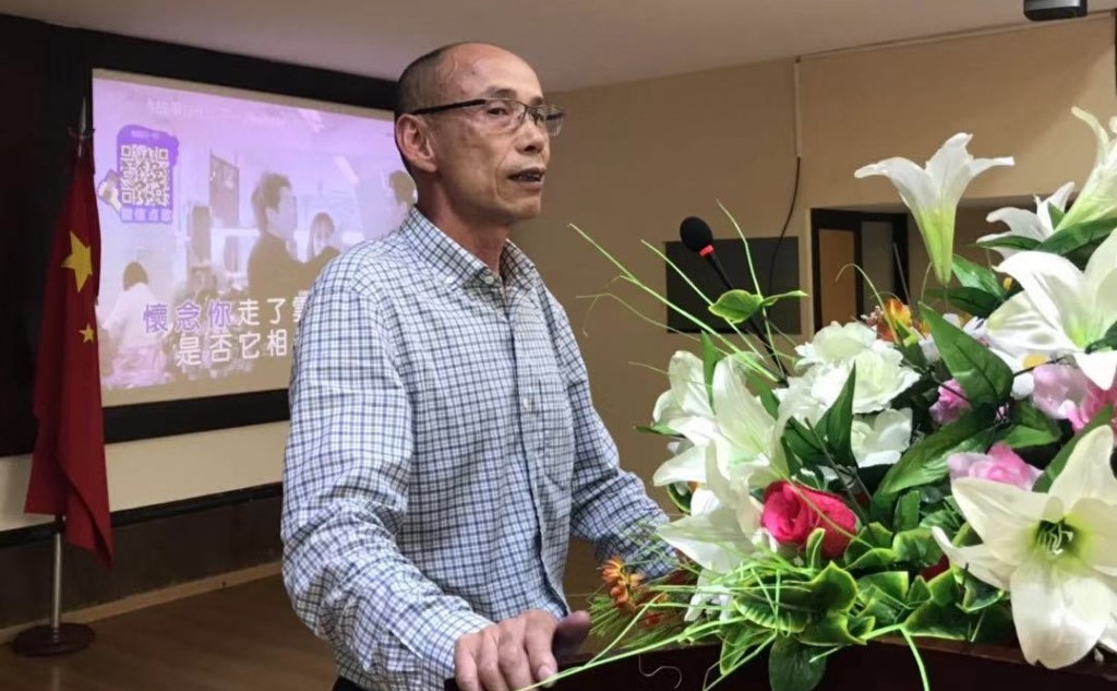 0277404426.jpg 2.jpg