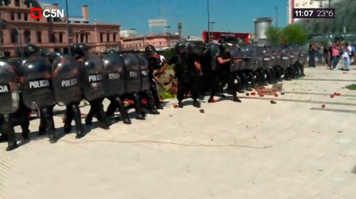 1635281273.jpg 0036113299.jpg