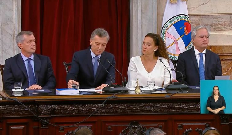 0224655487.jpg 5c7945a4ea8e2_756_442!.jpg