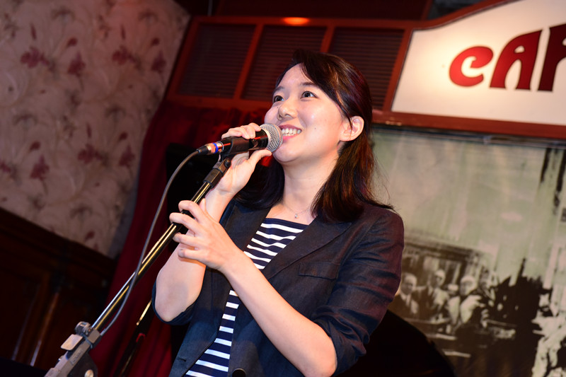 0738012835.jpg 4.jpg