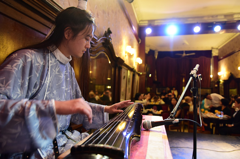 0745636682.jpg 6.jpg