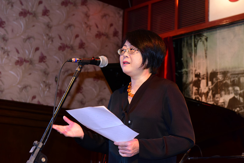 0746408343.jpg 3.jpg