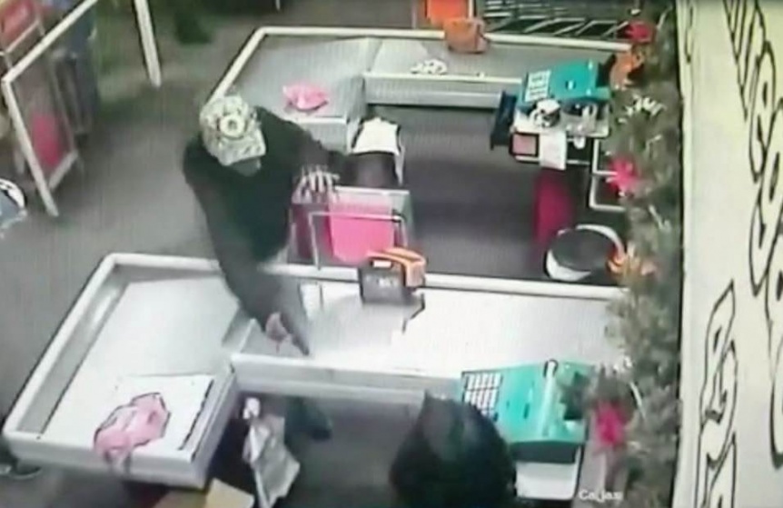 2233653668.jpg 51.jpg