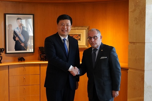 0633608541.jpg W020190405339698107072.jpg