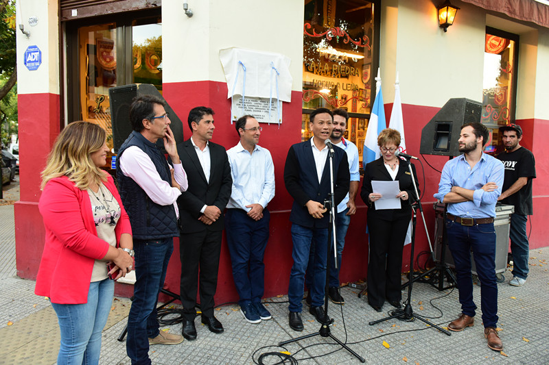 1022866809.jpg 2.JPG