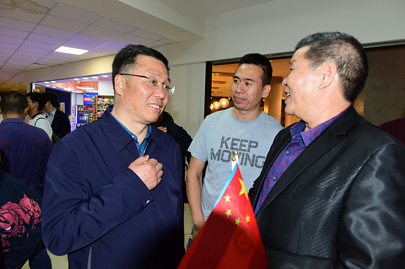 1186983605.jpg 6.JPG