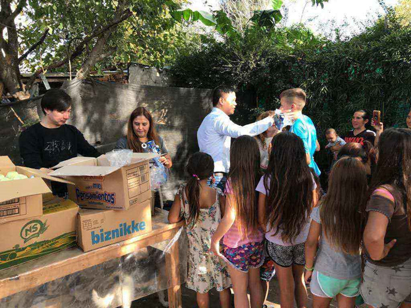 2426187915.jpg 3.jpg