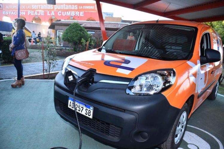 2533574244.jpeg san1.jpeg