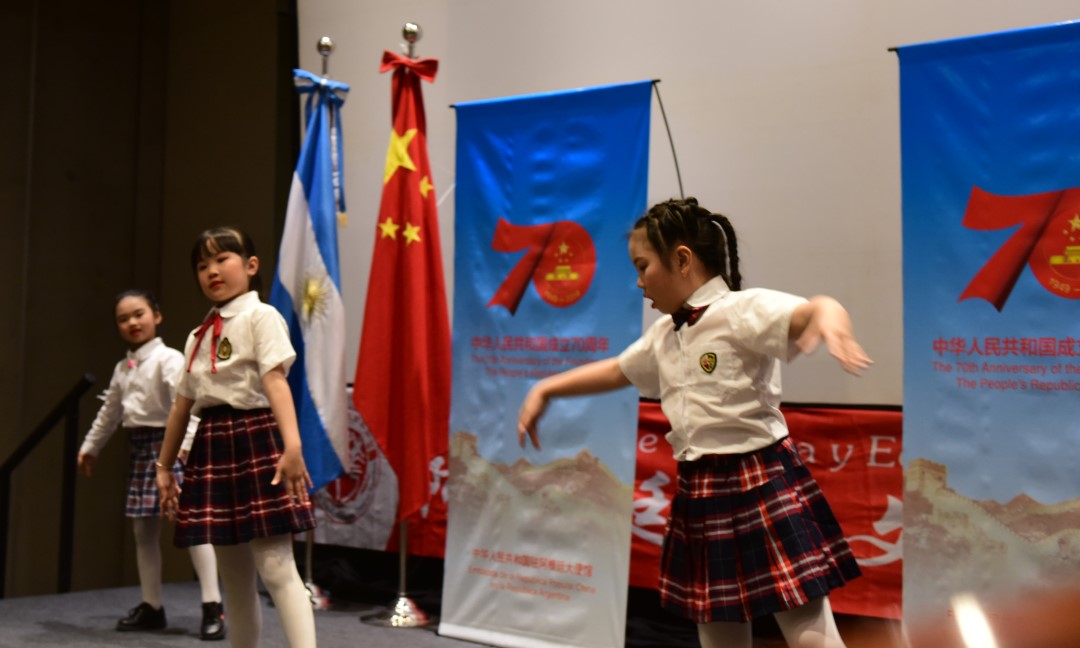 2197901702.jpg 555.jpg