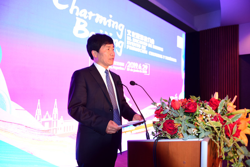 3048529526.jpg 2.jpg