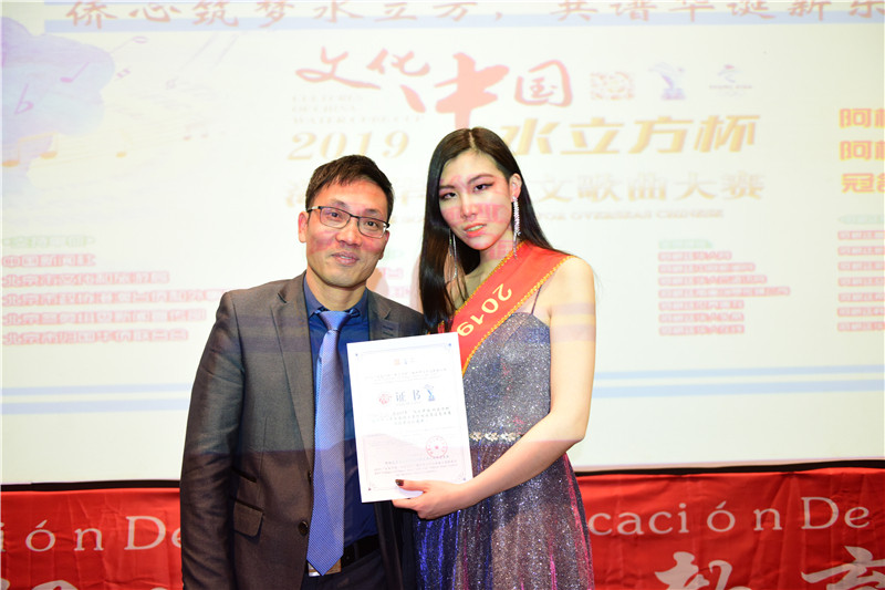 0340555244.jpg 61.jpg