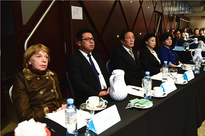 0370225947.jpg 9.jpg