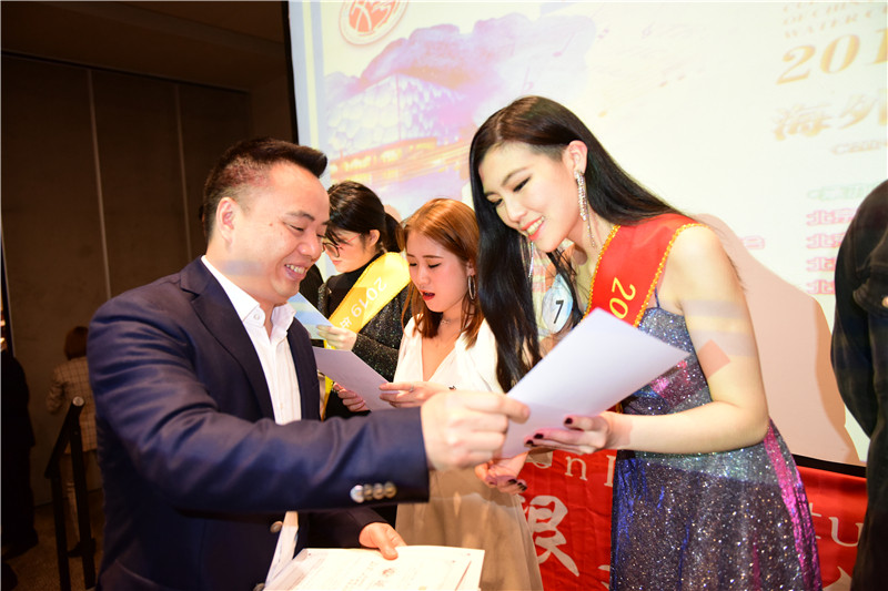 0383676043.jpg 60.jpg