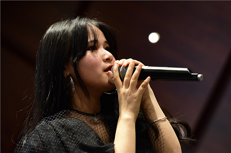 0389176514.jpg 29.jpg