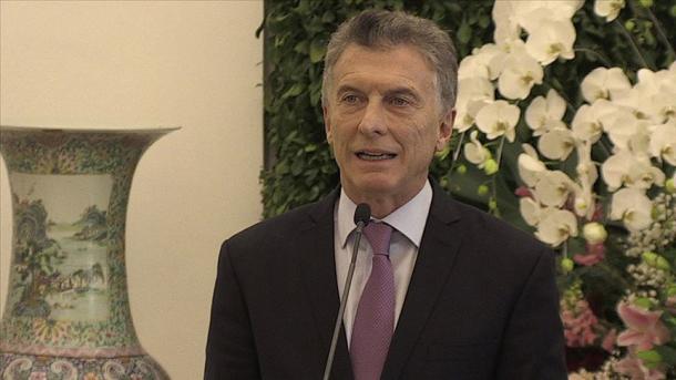 0633814921.jpg 5d1eea91a4e5d.jpg