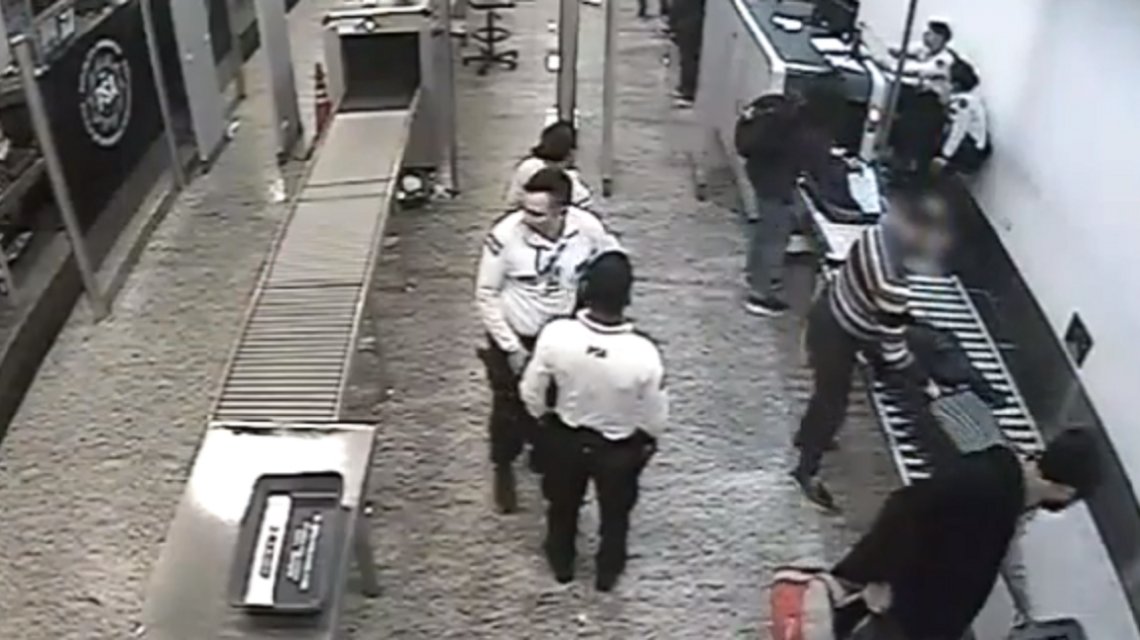 0190788297.jpg 21.jpg