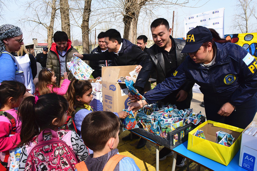 1766567975.jpg 5.jpg