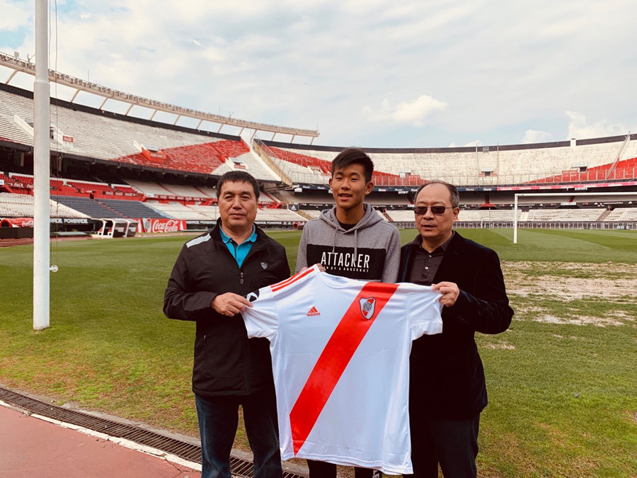 2184047736.jpg 3.jpg