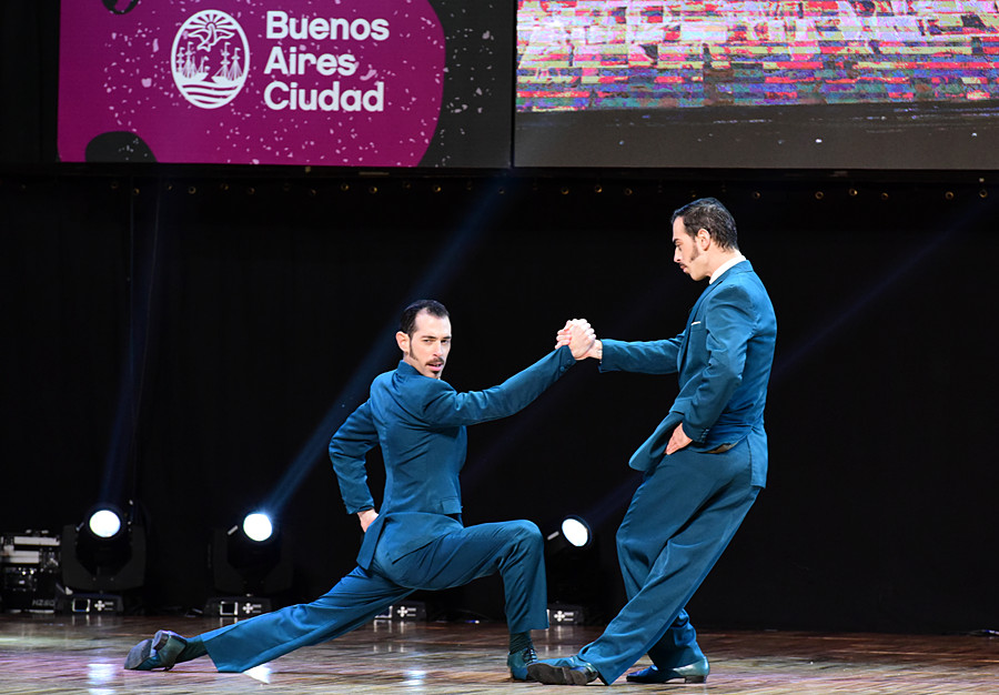 2288661938.jpg 8.JPG