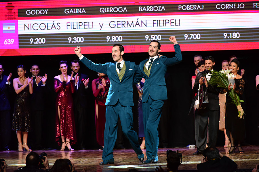 2297763843.jpg 11.JPG