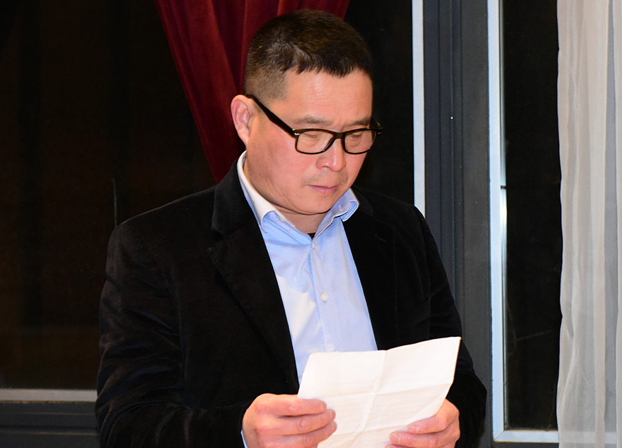 2354768381.jpg 2.JPG