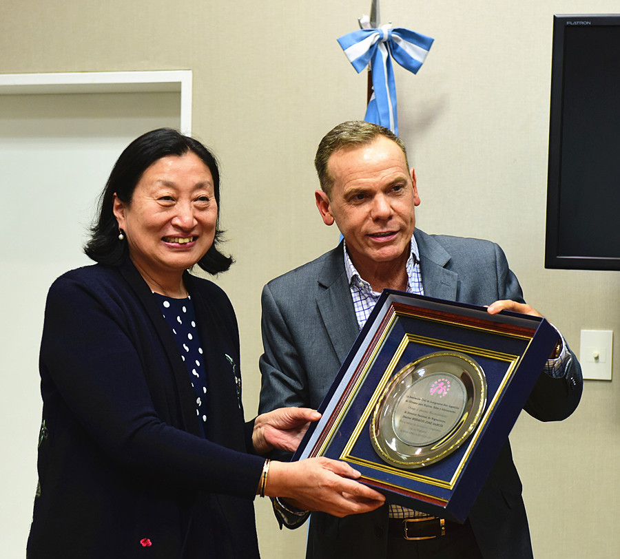 2996881716.jpg 1.jpg