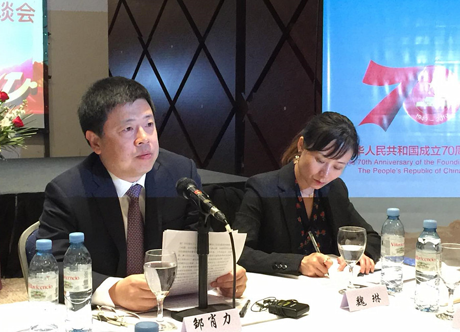 1272100489.jpg 2.jpg