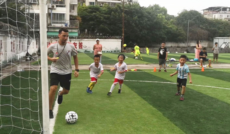 2019942480.jpg 5.jpg