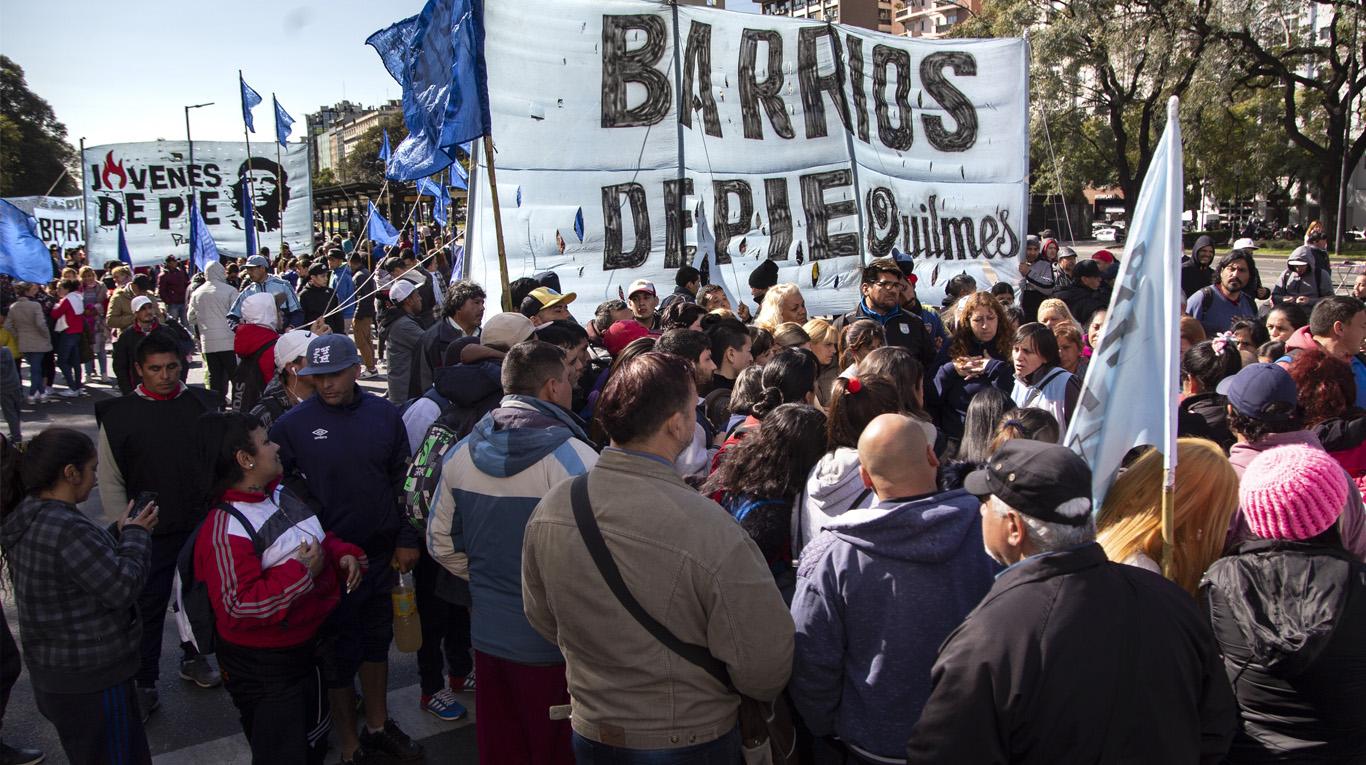 2411567564.jpg 41.jpg