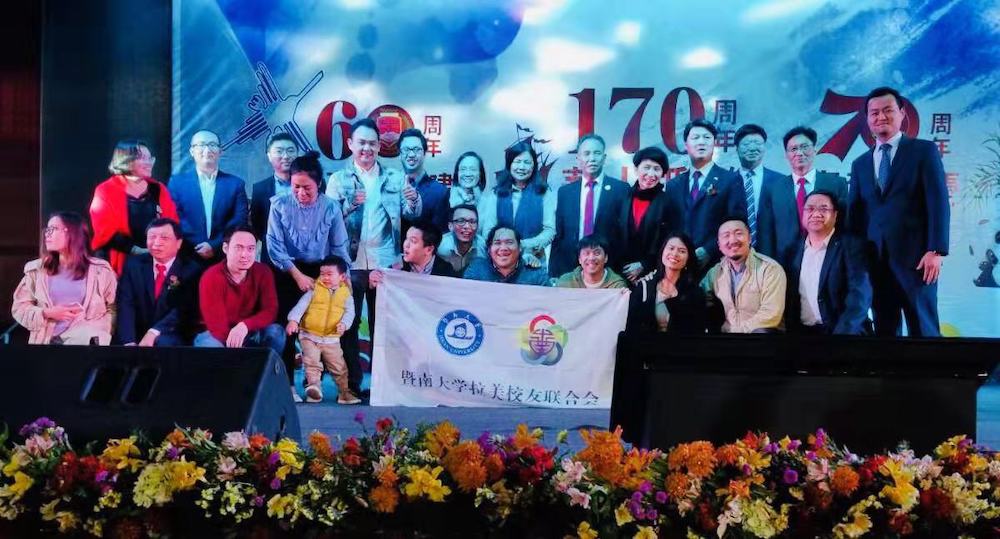 2418492125.jpg image009.jpg