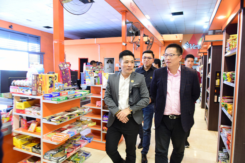 0756502245.jpg 3.jpg