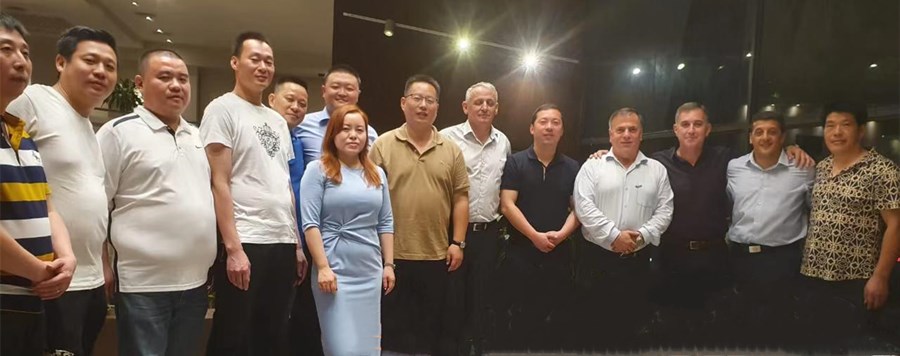 2035870776.jpg 1.jpg