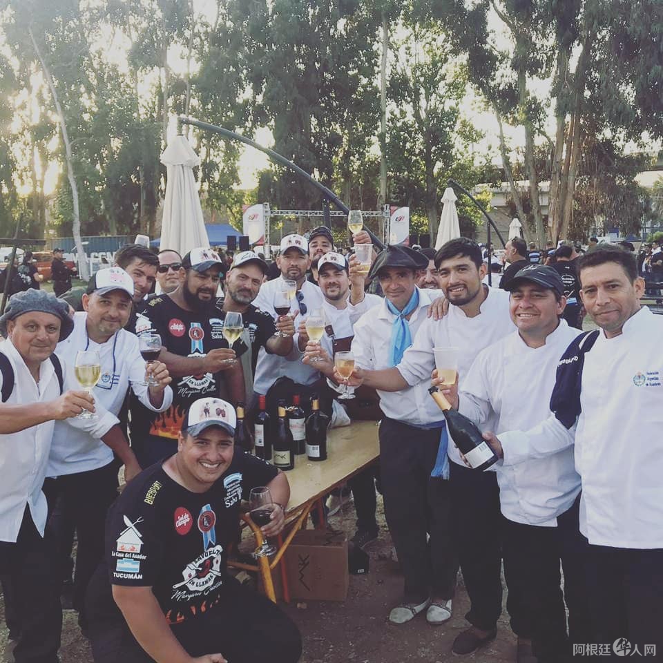 83769663_3230922676921197_8596874881193213952_n 83769663_3230922676921197_8596874881193213952_n