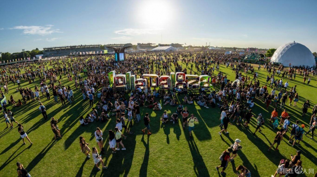 copiadelolla_ar2019_0330_173058-1327_alivecoverage